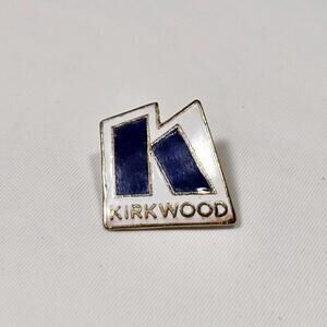 Vrg White And Blue Kirk Wood California Ski Resort Skiing Pin. Hat Pin